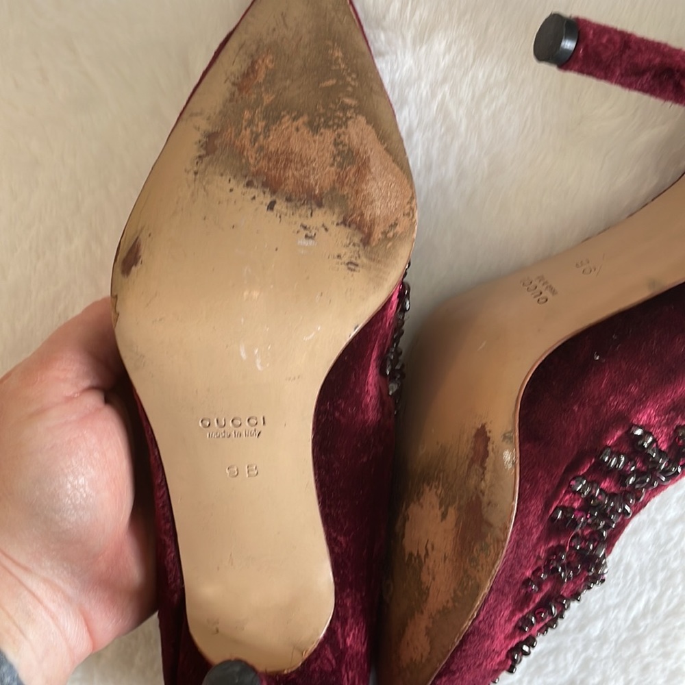 Gucci Tom Ford Era 1990s crushed velvet garnet stone maroon pumps size 9 Y2K - Picture 12 of 15